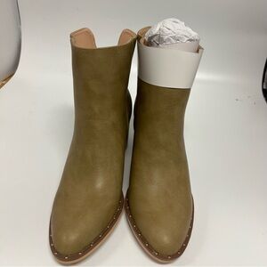 NWT Ermonn Women’s Winter Ankle Heeled Boots Faux Suede